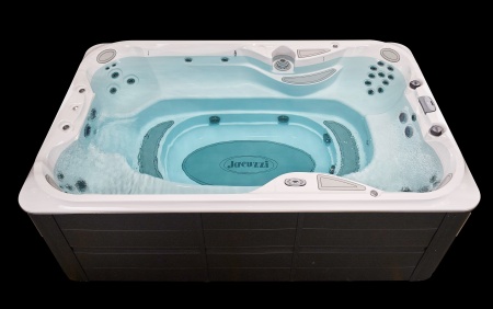 Плавательный спа-бассейн Jacuzzi J-13 PowerPlay Плавательный спа-бассейн Jacuzzi J-13 PowerPlay